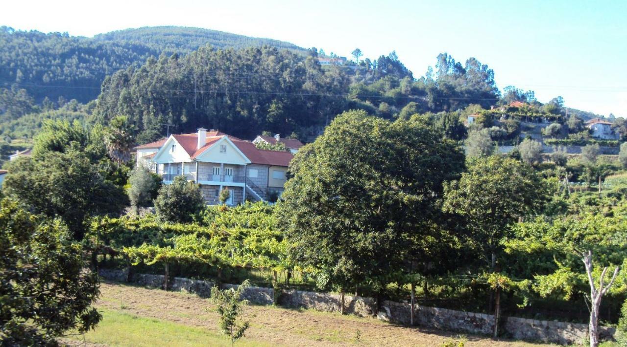 Alojamento Rodrigues Arcos de Valdevez Luaran gambar